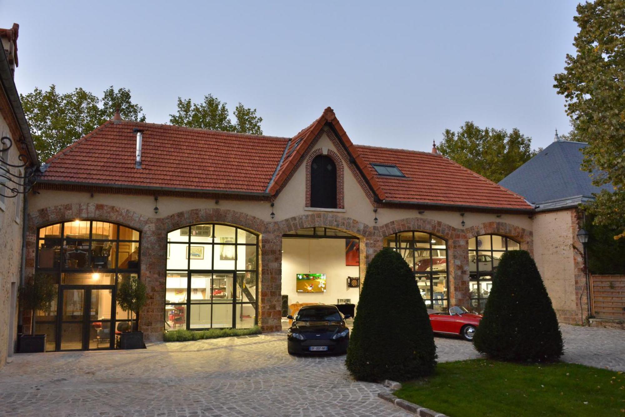 Loft Dans Le Clocher Face Au Chateau Bonnelles 外观 照片