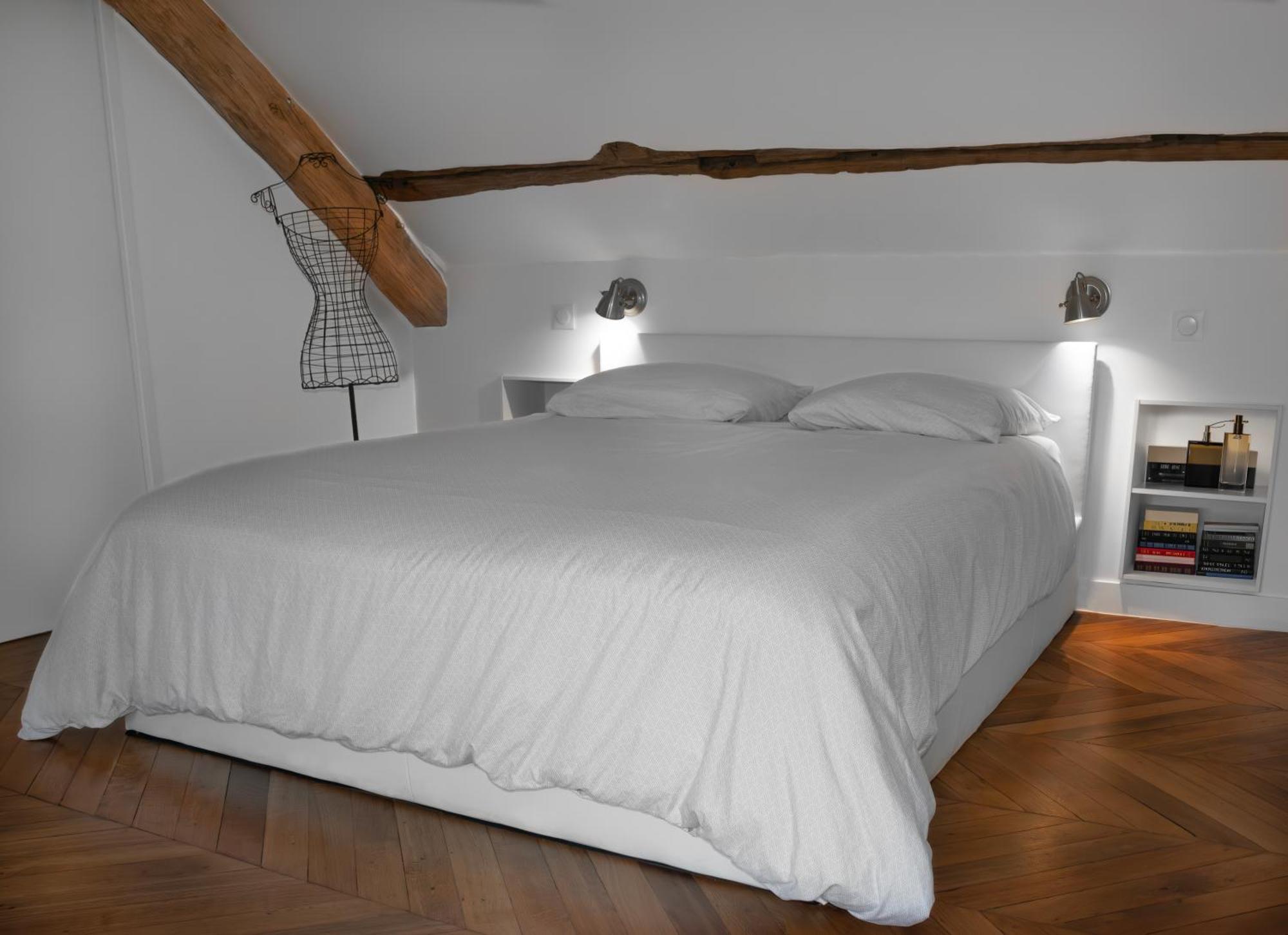 Loft Dans Le Clocher Face Au Chateau Bonnelles 外观 照片